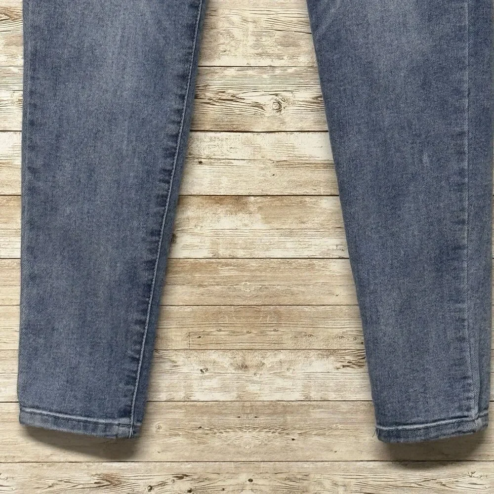 Democracy Ab Technology Jeans Womens 8 Stretch Blue Denim 29x27 Light Wash